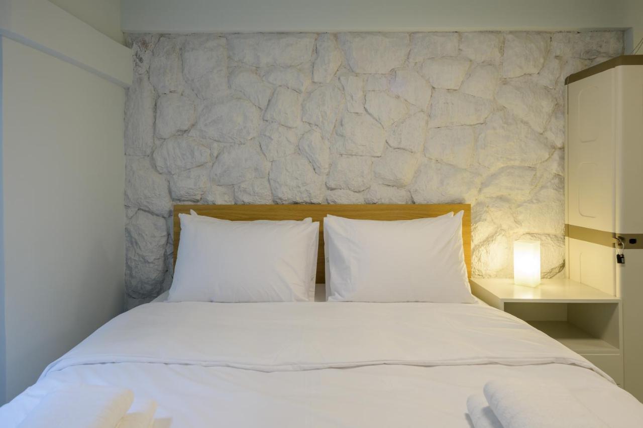 Fully Renovated Underground Flat In Pagrati Apartment Athens Exterior photo