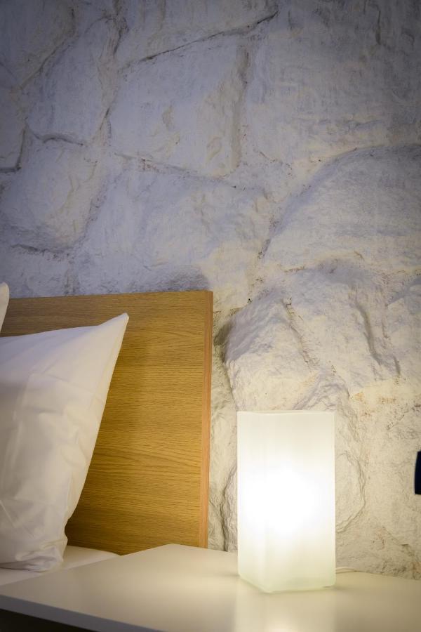 Fully Renovated Underground Flat In Pagrati Apartment Athens Exterior photo